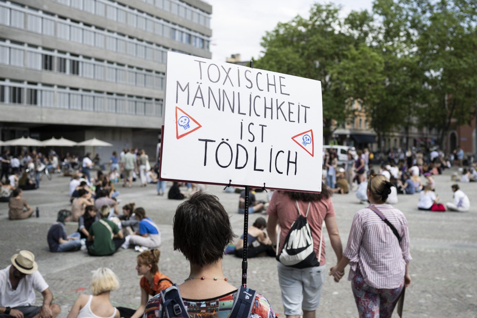 Frauenprotest für eine Verschärfung des Sexualstrafrechts im Mai 2022. Bild: Keystone