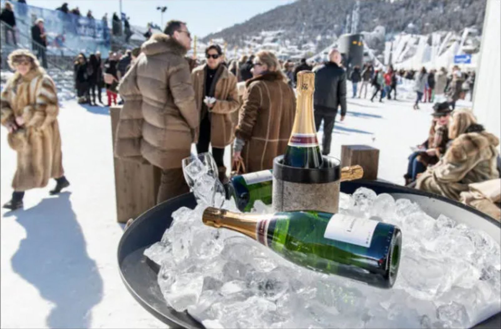 Besucher am Pferderennen White Turf in St. Moritz.