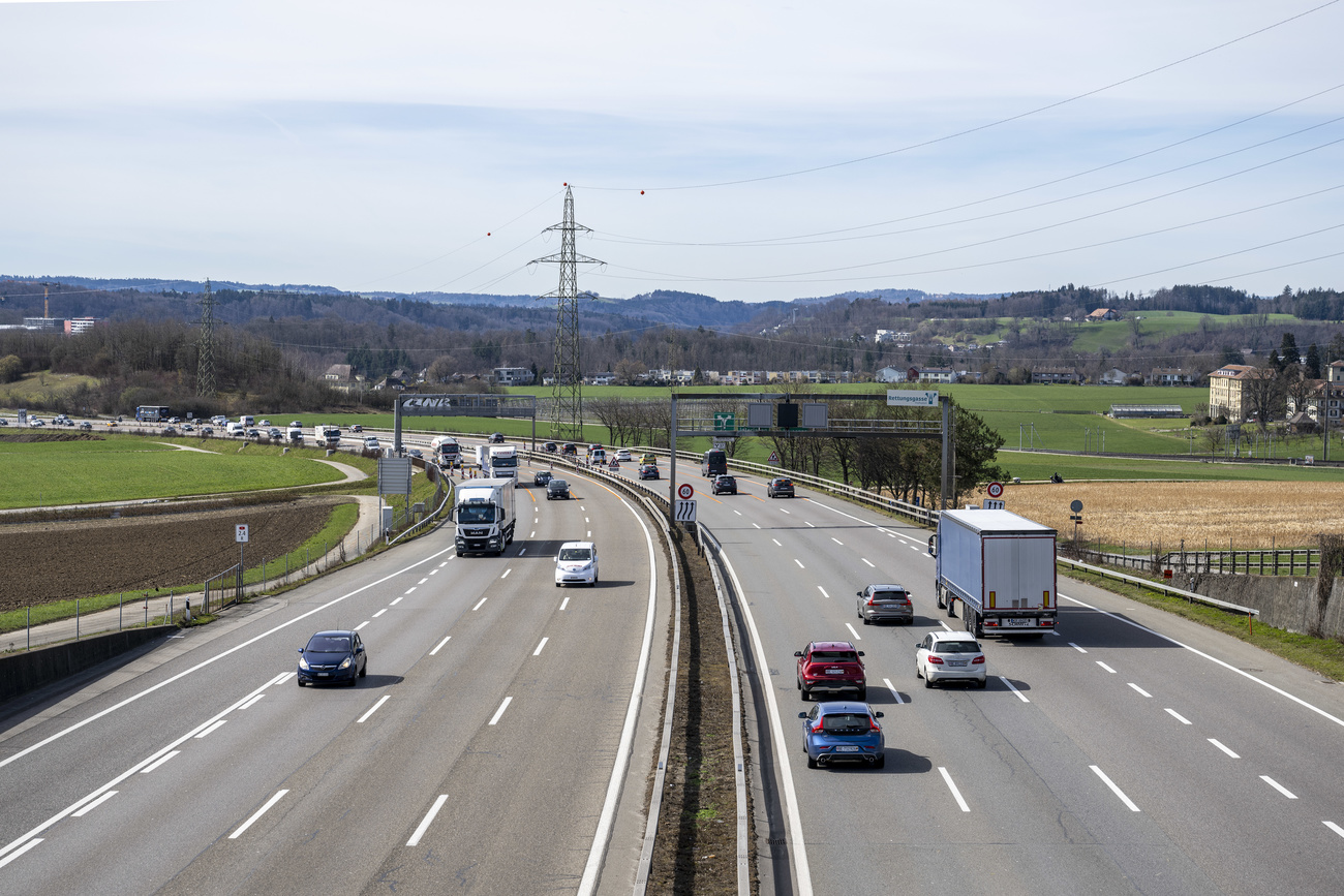 Die Autobahn A1 bei Grauholz (BE). 1962 wurde hier das erste Teilstück der damaligen Nationalstrasse N1 eröffnet. (Bild: Keystone)