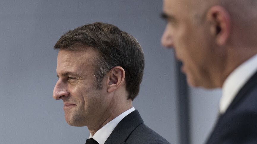Frankreichs Präsident Macron an der gemeinsamen Pressekonferenz mit Bundespräsident Alain Berset. Bild: Keystone