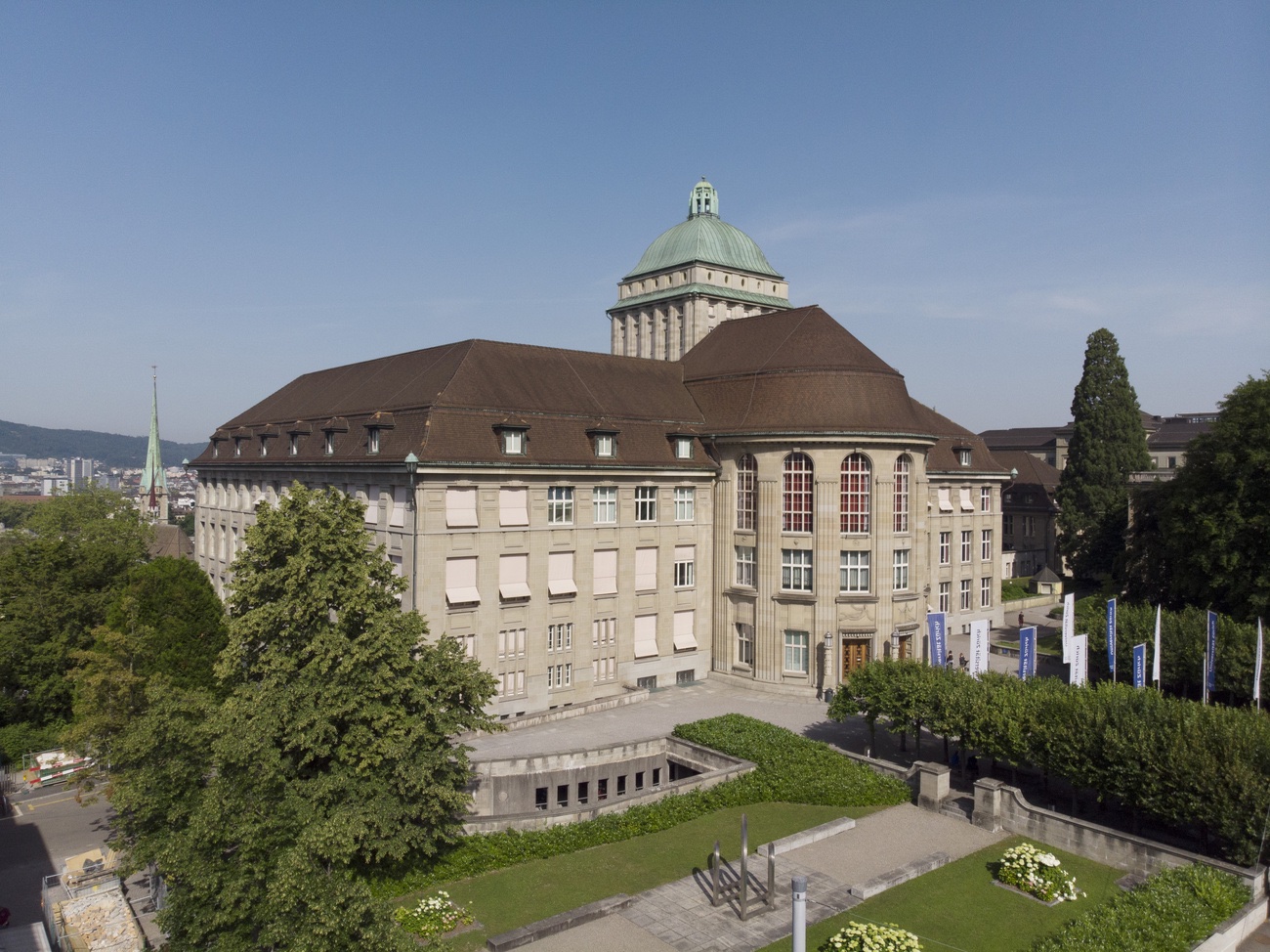 Zahlreiche Hochschulvertreter sind überzeugt davon, dass die Schweiz beim EU-Forschungsprogramm Horizon mitmachen soll. Bild: Keystone