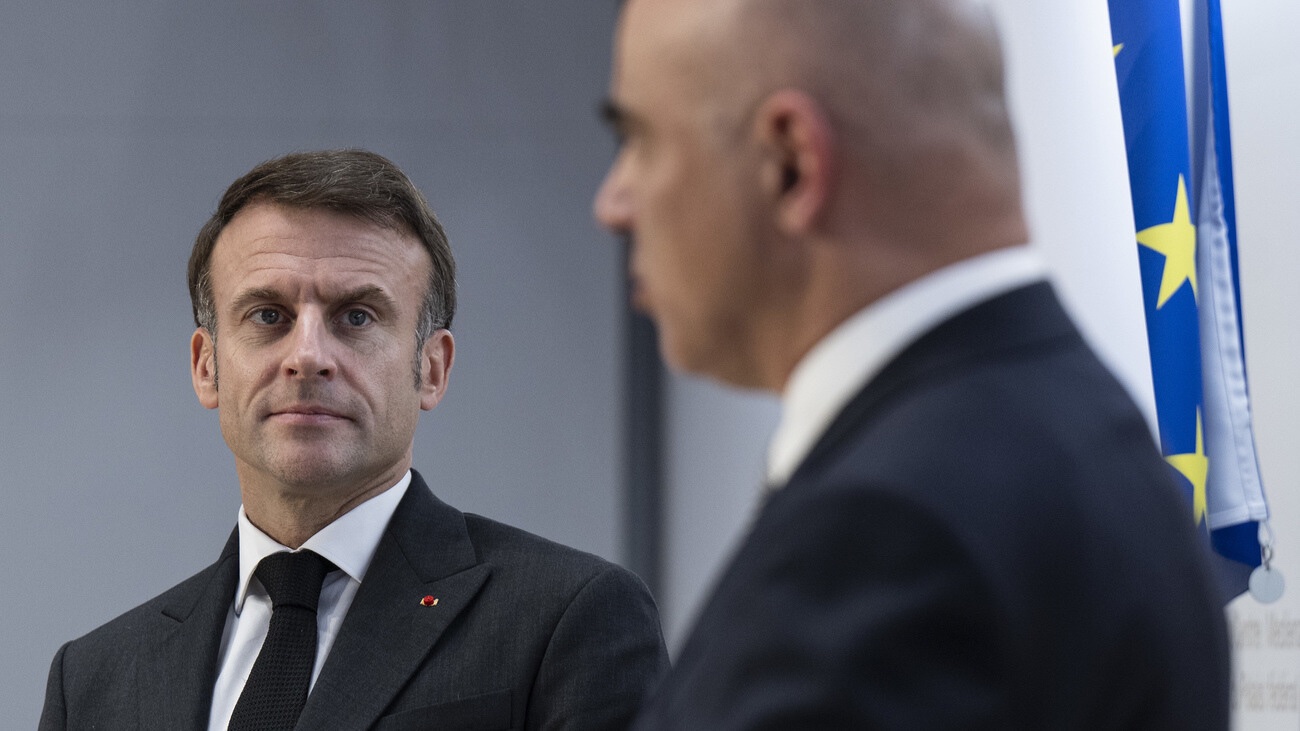 Frankreichs Präsident Macron an der gemeinsamen Pressekonferenz mit Bundespräsident Alain Berset. Bild: Keystone