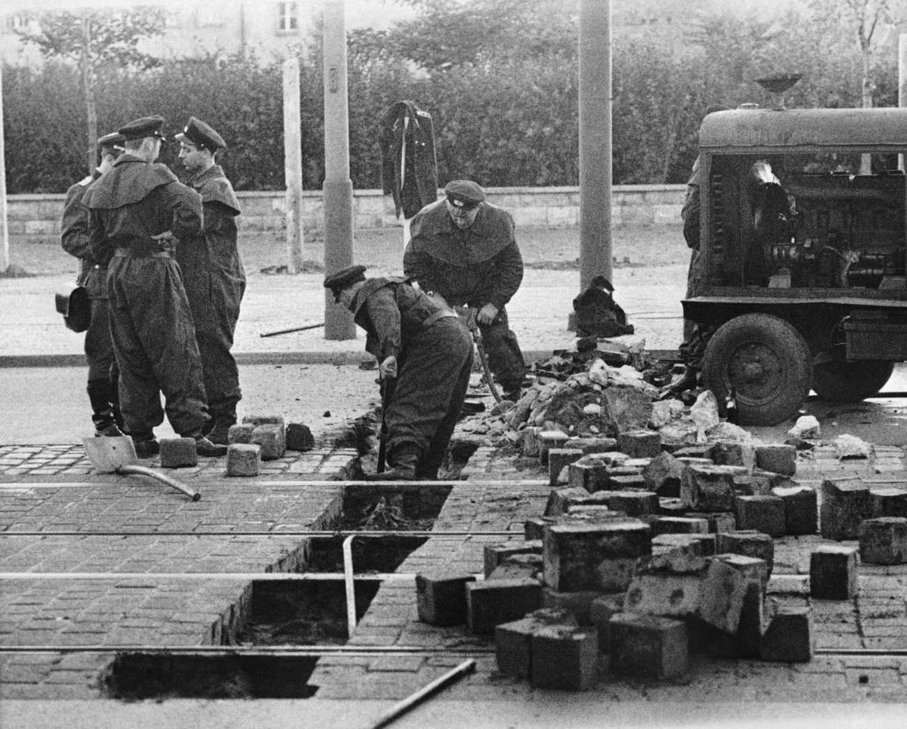 Berlin, 13. August 1961. Ein ganzes Volk wird eingesperrt. Bild: Keystone