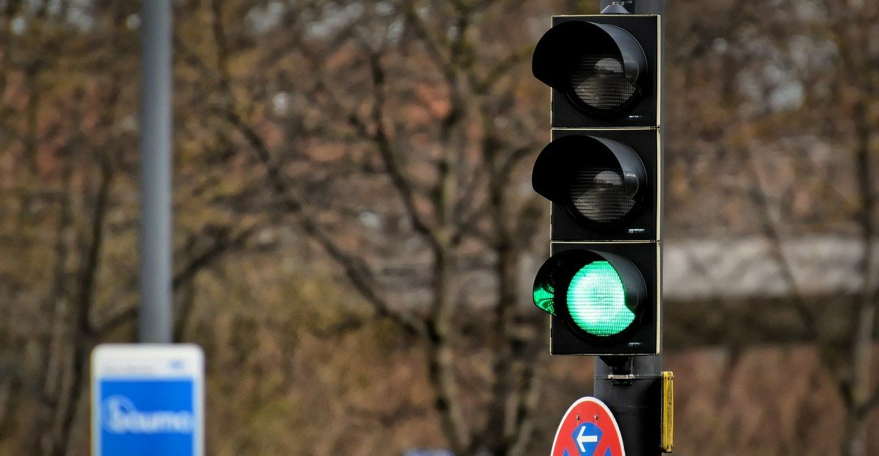 Vorrang für Elektromobile bei Ampeln? Bild: Pixabay