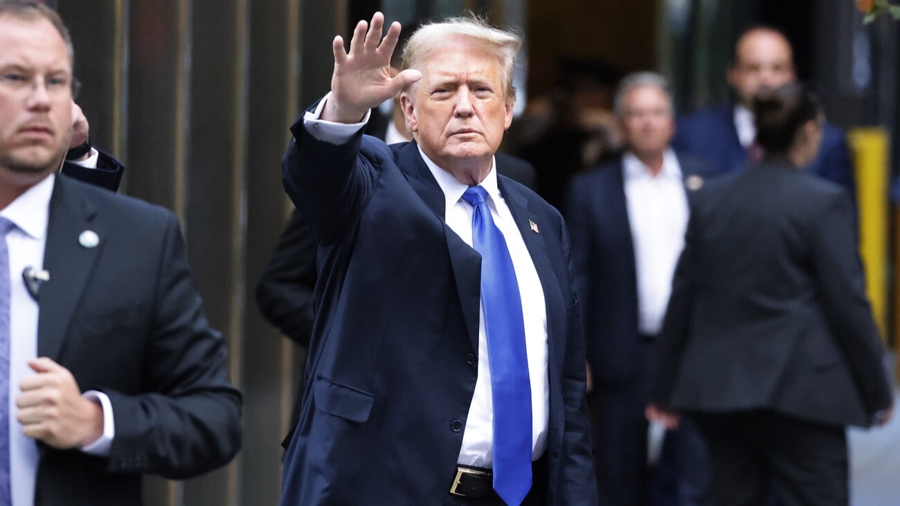 Donald Trump nach dem Urteil. Bild: Keystone