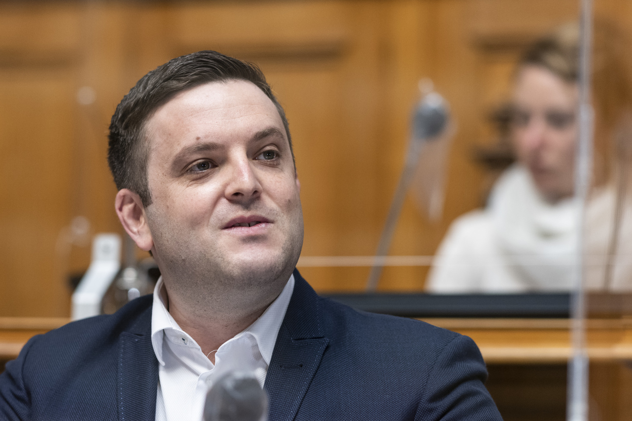 Verbreitung von Falschinformationen auf den Internet-Plattformen eindämmen: der Bündner SP-Nationalrat Jon Pult. Bild: Keystone