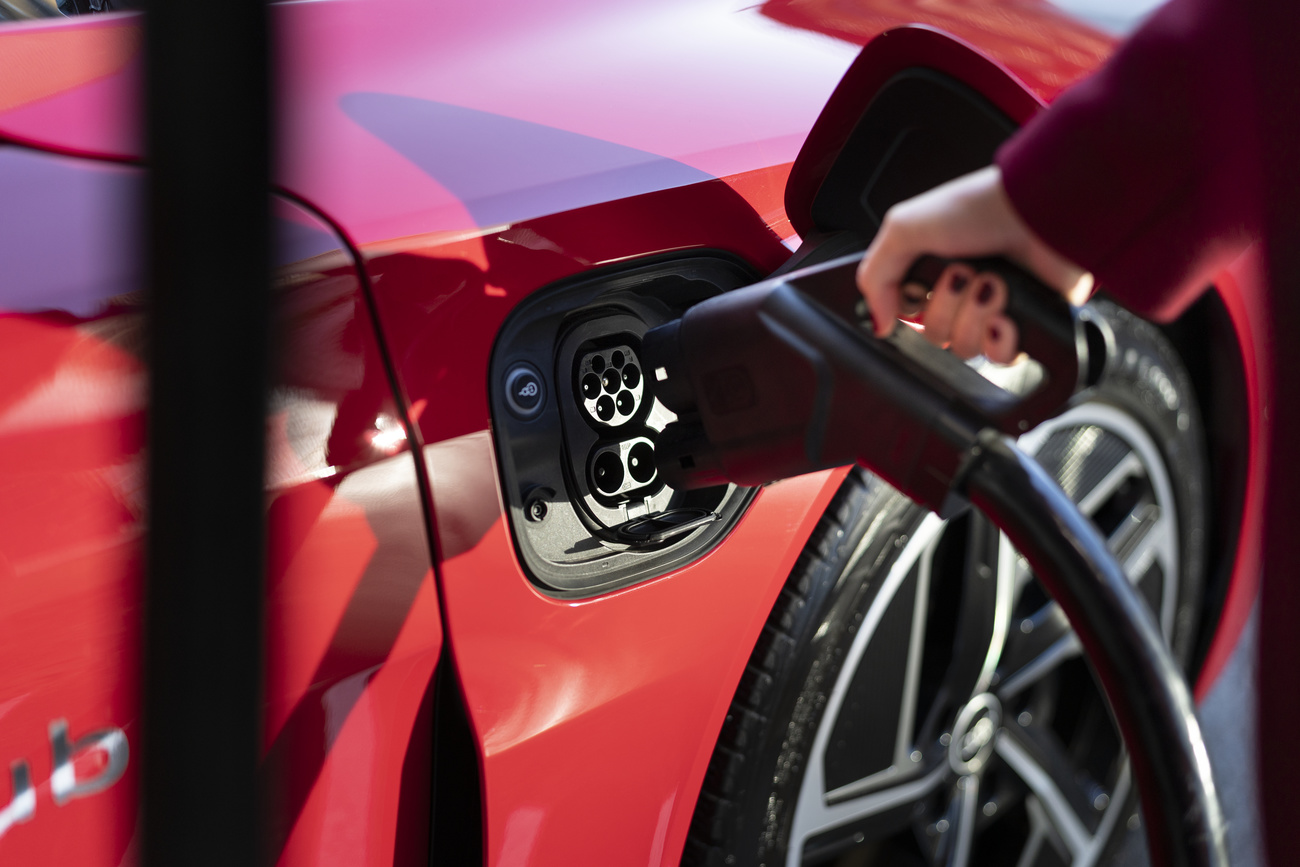 Wird das Schnellladen von Elektroautos in Zukunft (endlich) wirklich schnell? (Bild: Keystone)