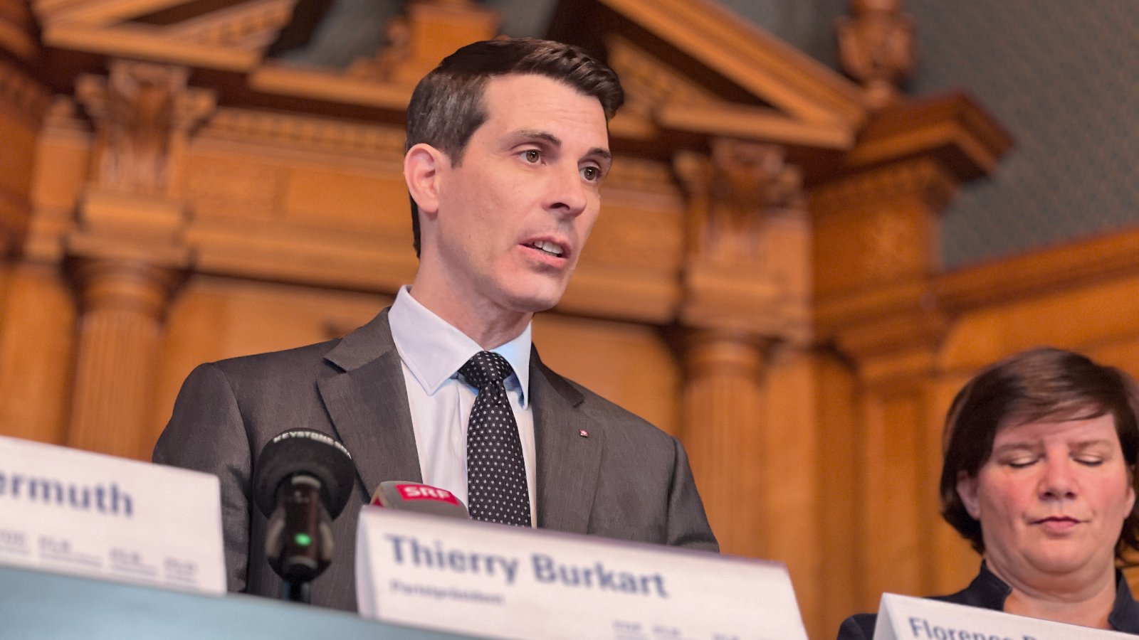 FDP-Parteipräsident an der Medienkonferenz zur FDP-Bildungsoffensive vom Freitag im Bundeshaus. Bild: YG