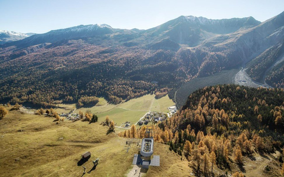 Seit über fünf Jahren blockiert: Seilbahn zum Skigebiet Minschuns. Bild: Visualisierung der Projektpartner