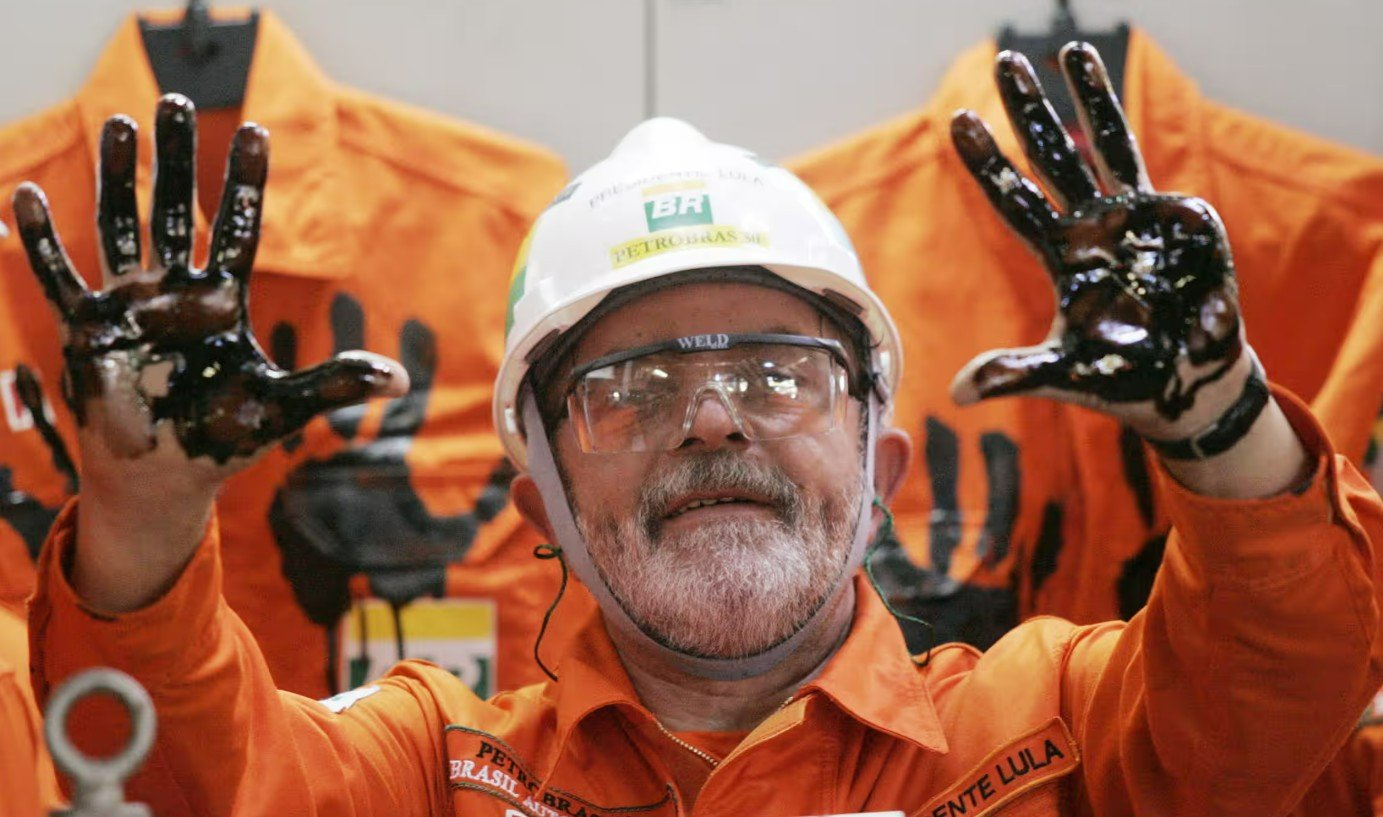 «Wir werden auf keine Gelegenheit verzichten, dieses Land wachsen zu lassen»: Der brasilianische Präsident Lula da Silva bei der Eröffnung einer Ölplattform während seiner ersten Amtszeit, 2006. Bild: Keystone