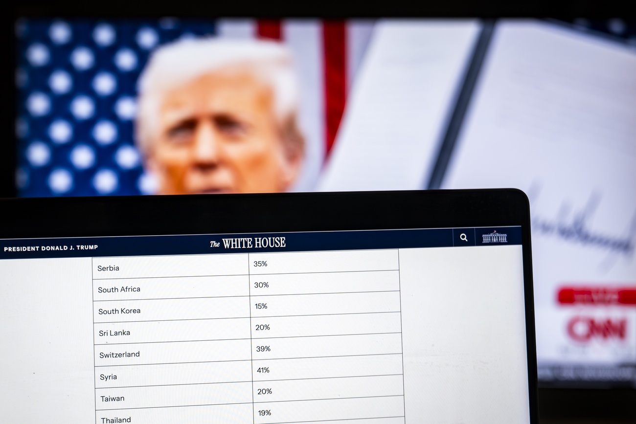 Die Schweiz wird mit 39 Prozent Zöllen bestraft. Bild: Keystone