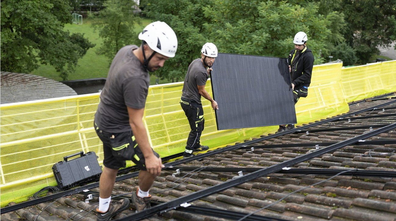 Das Interesse der Kundschaft für die Installation neuer Solaranlagen hat in der Schweiz drastisch nachgelassen. Bild: Keystone