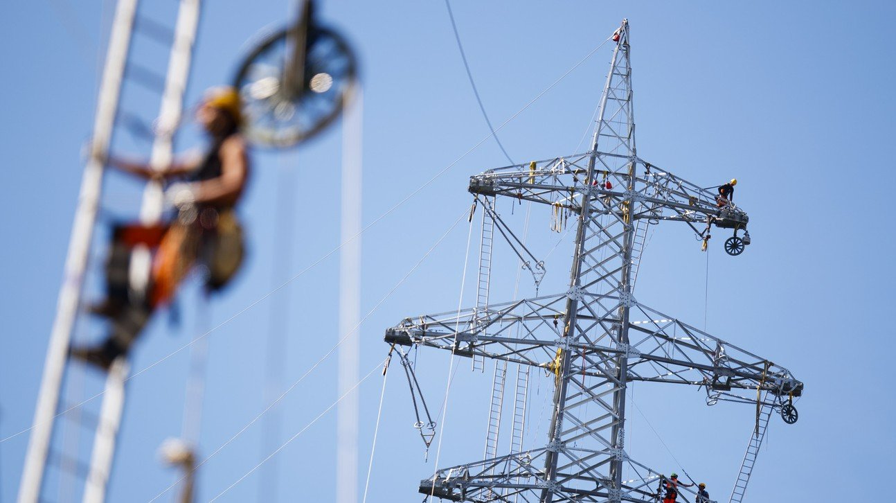 Wie kann das Loch von 17 Terawattstunden Strom kostengünstig gestopft werden? Bild: Keystone