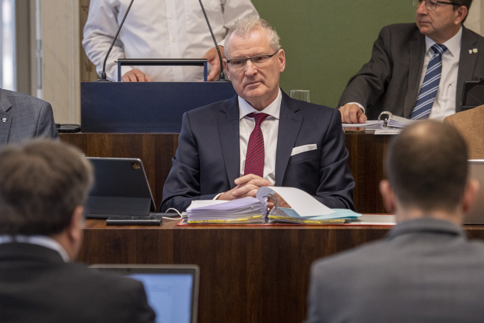 Der Zuger Regierungsrat Heinz Tännler bei einer Kantonsratssitzung im Zuger Regierungsgebäude. (Bild: Keystone/Urs Flueeler)