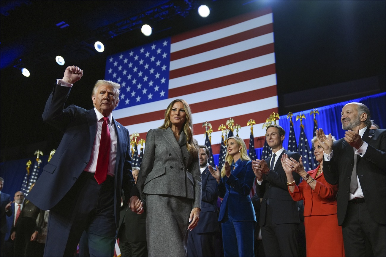 Donald Trump mit Ehefrau Melania an der Wahlfeier in Palm Beach, Florida. Bild: Keystone