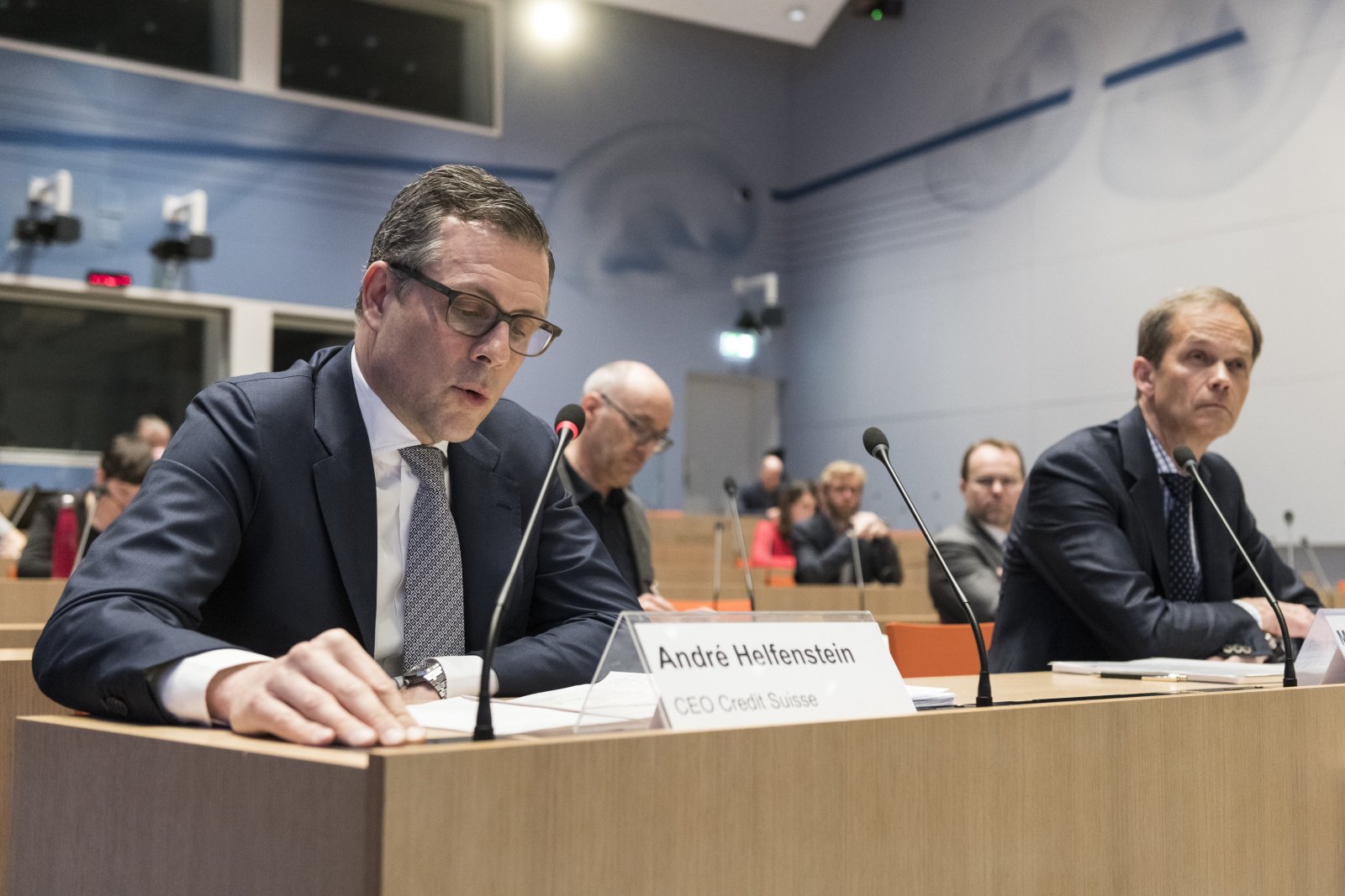 Ein wichtiger Erfolgsfaktor für das Kreditprogramm des Bundes im März 2020: der Einbezug der Banken (rechts Martin Scholl, CEO der Zürcher Kantonalbank). 
Bild: Keystone