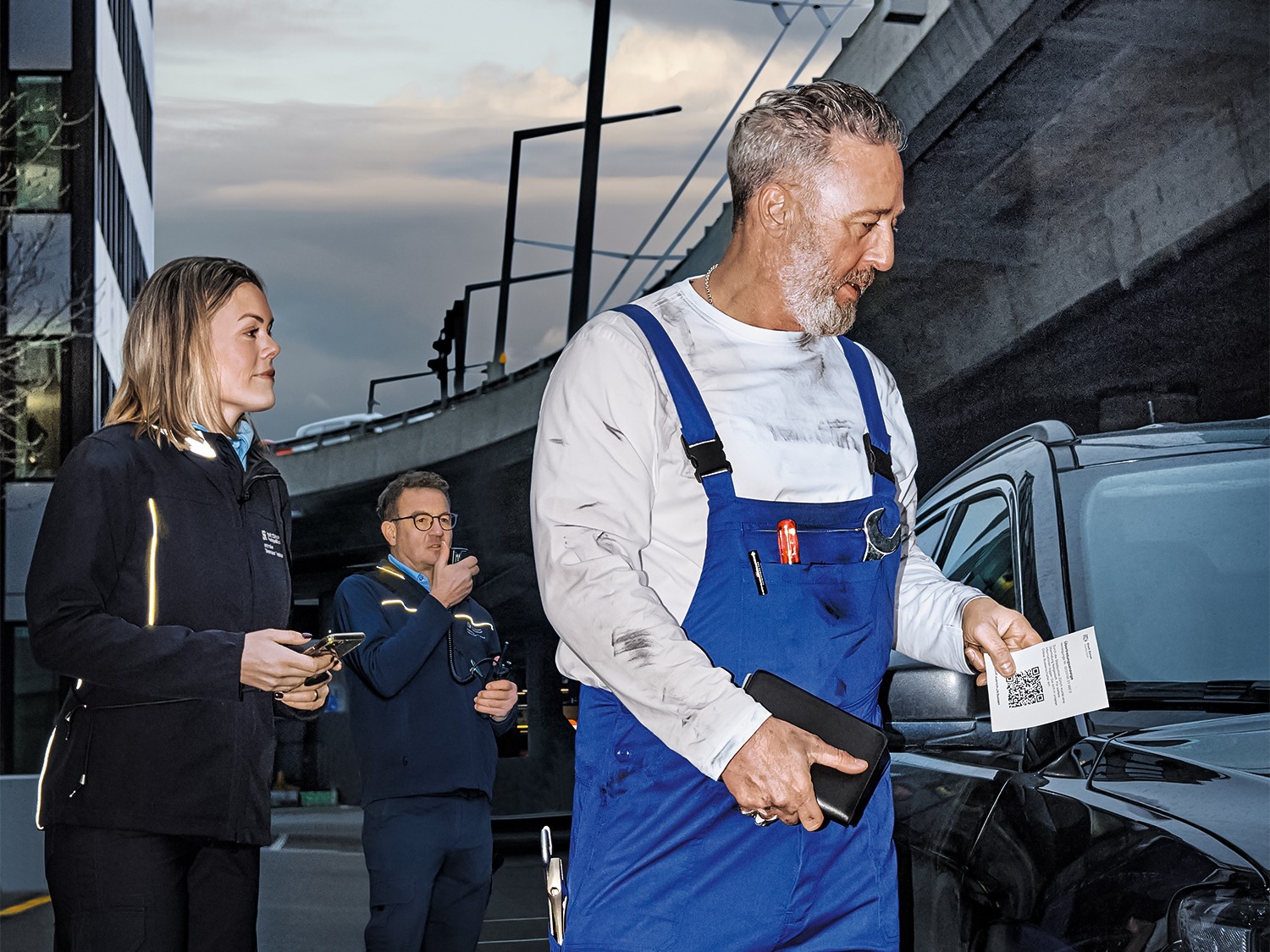 Bewaffnet mit der ganzen Kraft der Ordnungsbussengesetz: die Stadtpolizei Zürich. (Bild: Screenshot Stadtpolizei)