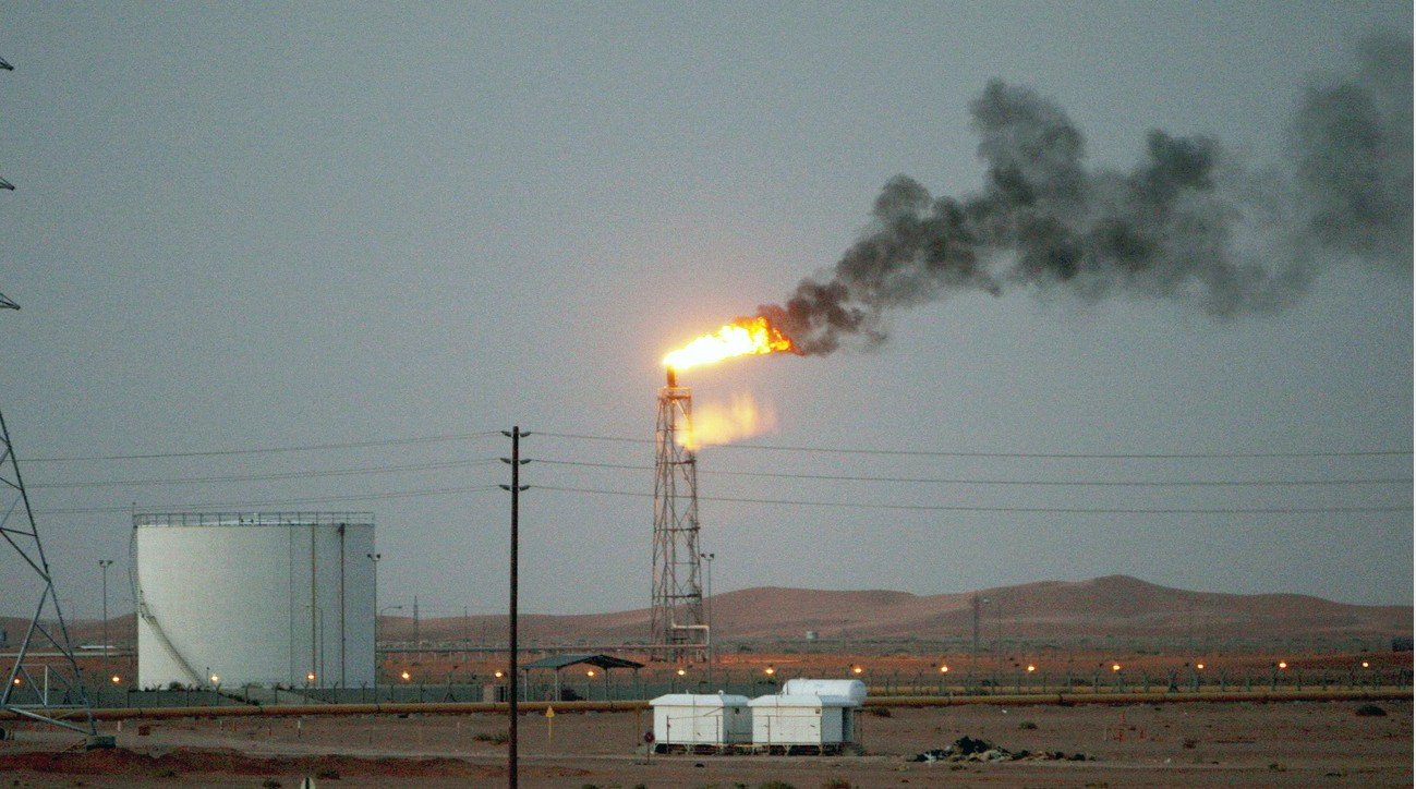 Beim Öl ist noch lange nicht Schluss: Ölförderung in Saudiarabien. Bild: Keystone