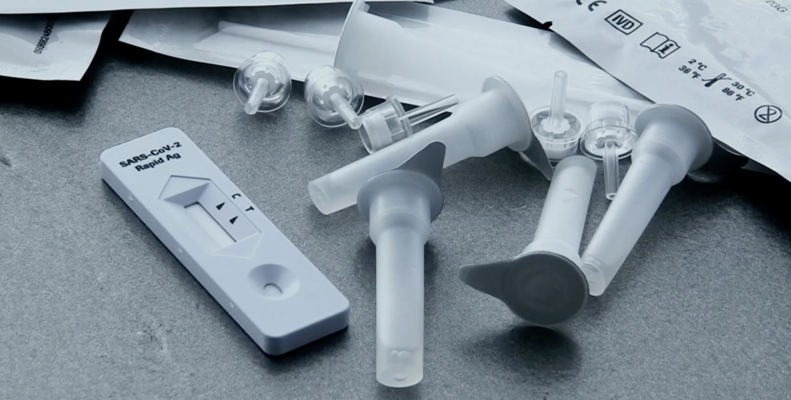 Freipass für die Roche: Ein Selbsttest, den der Pharmakonzern in der Schweiz vertreibt. Bild:  Screenshot SRF