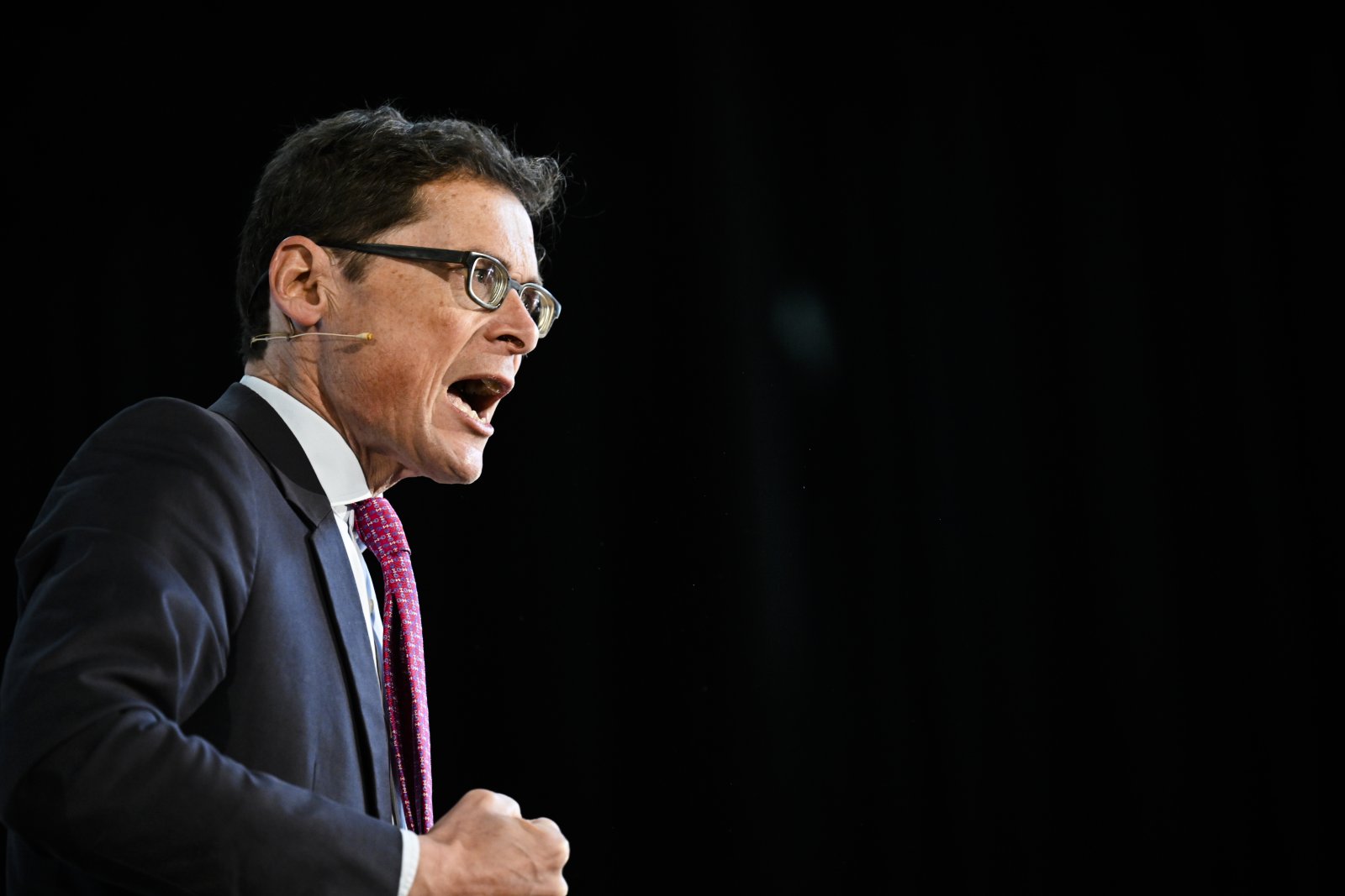 Neutralität als ultimative Staatsmaxime: Nationalrat Köppel an der SVP-Delegiertenversammlung in Chur. Bild: Keystone-SDA