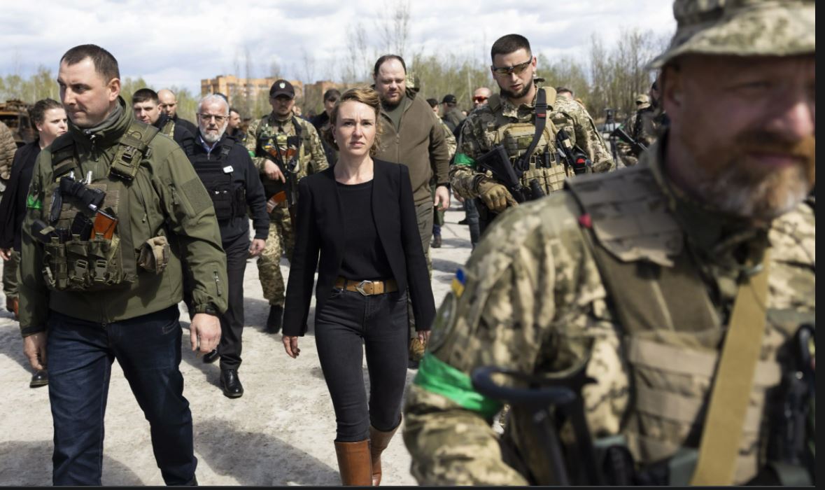 Nationalratspräsidentin Irène Kälin (Grüne) in der Ukraine.