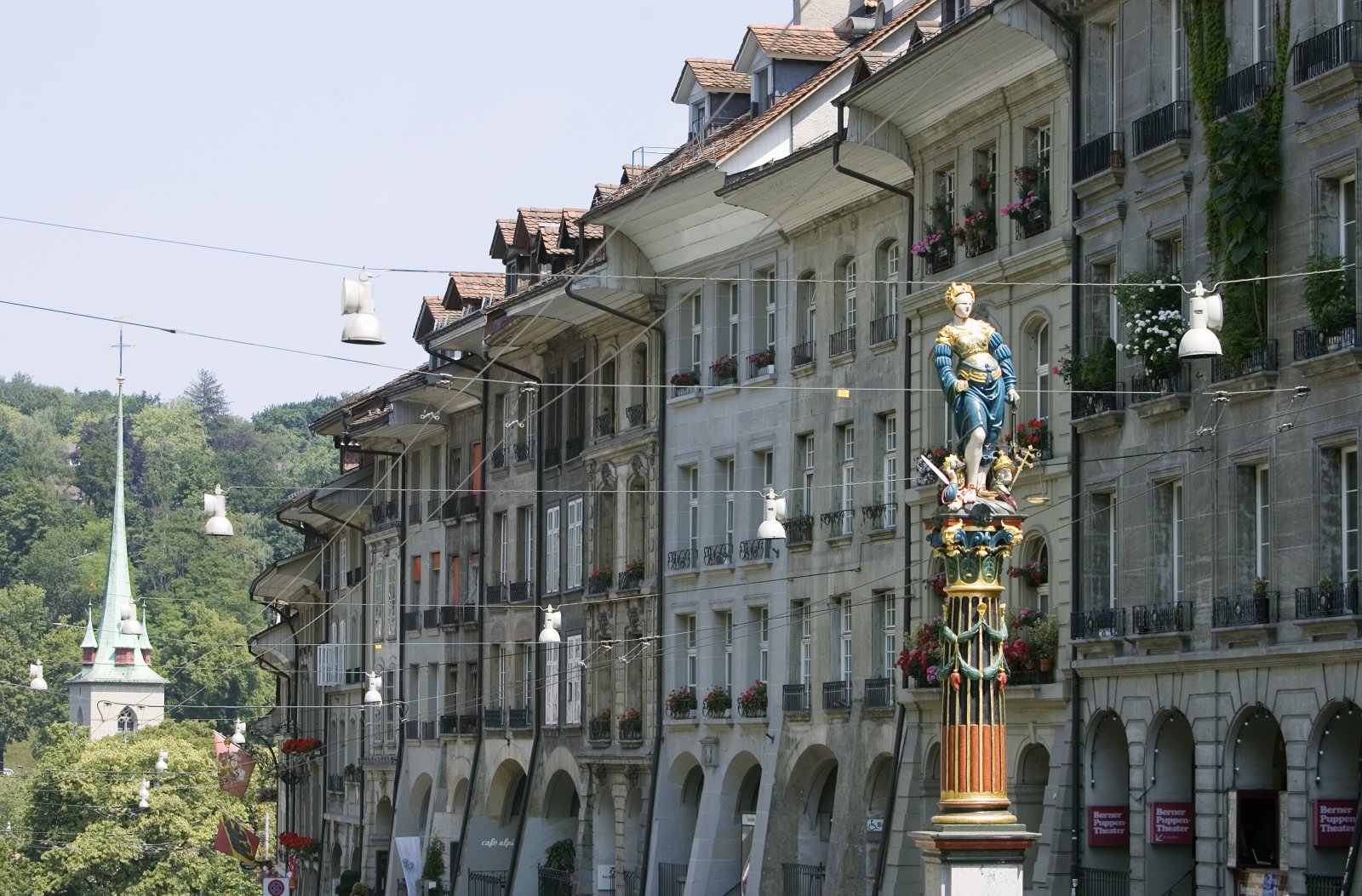 Symbolbild des Gerechtigkeitsbrunnens in der Berner Altstadt. Dargestellt ist die Justitia, die Göttin der Gerechtigkeit. (Bild: Keystone/Gaetan Bally)