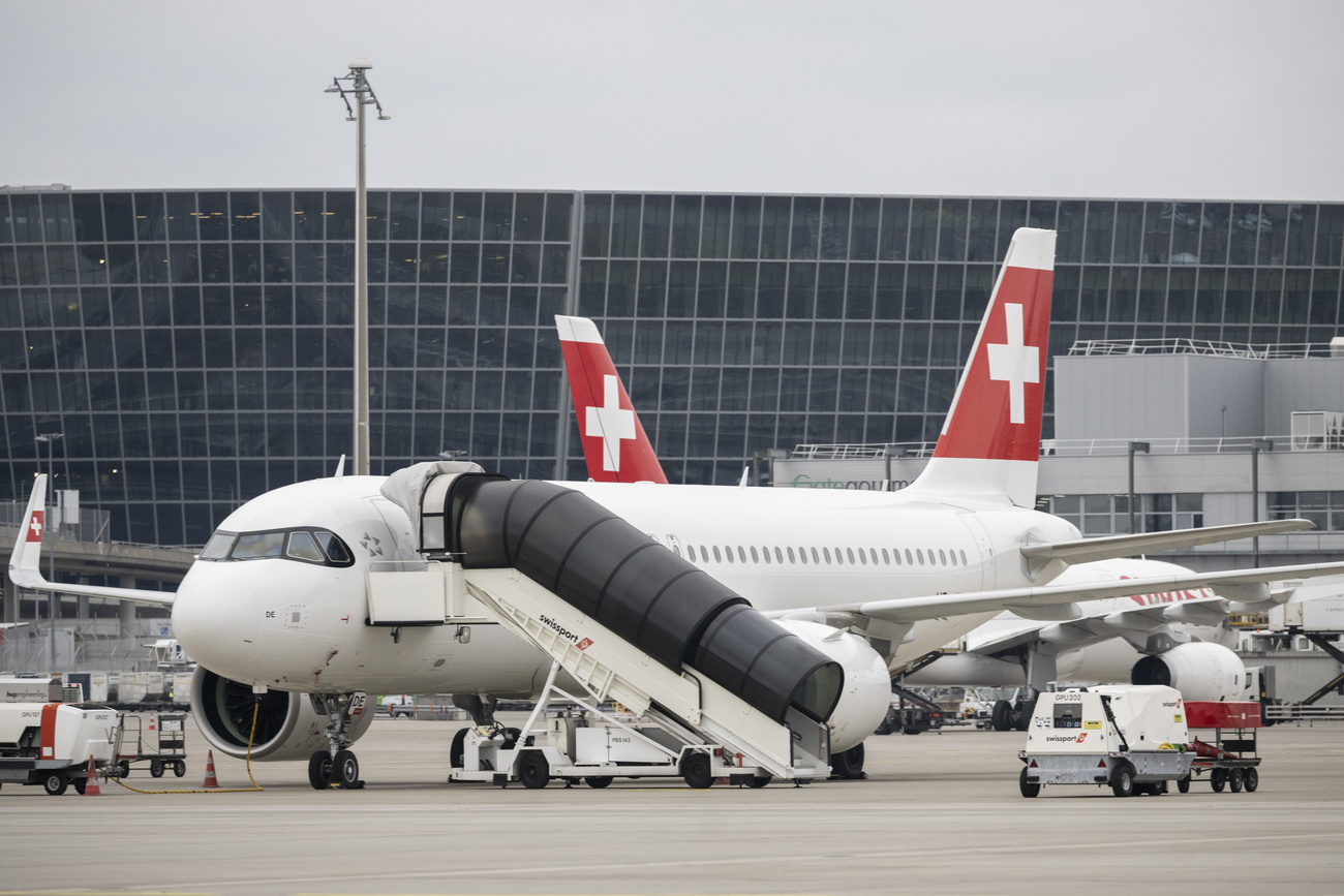 Wer wegen der Impfpflicht entlassen wurde, kann nicht zurückkehren: Fluggesellschaft Swiss. Bild: Keystone