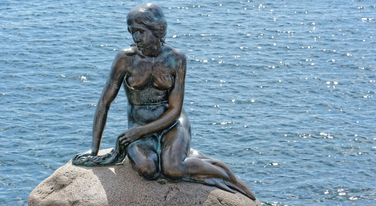 Nach jahrzehntelanger Ablehnung der Kernenergie ist plötzlich eine Mehrheit der Dänen für den Bau von AKW: Meerjungfrau, Wahrzeichen der dänischen Hauptstadt Kopenhagen. Bild: Pixabay