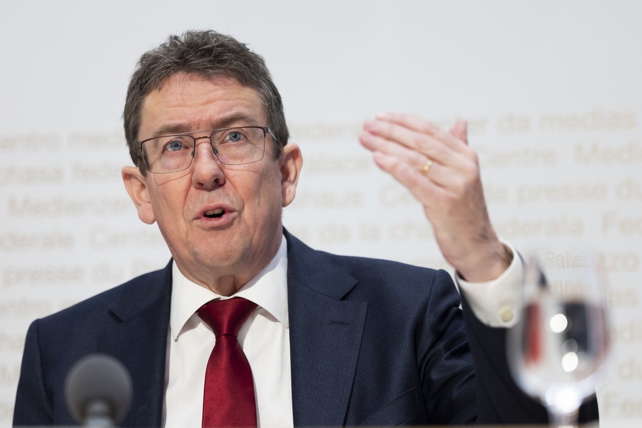 SVP-Bundesrat Albert Rösti erläutert die Nein-Parole von Bundesrat und Parlament zur Klimafonds-Initiative, über die am 8. März 2026 abgestimmt wird. Bild: Keystone.