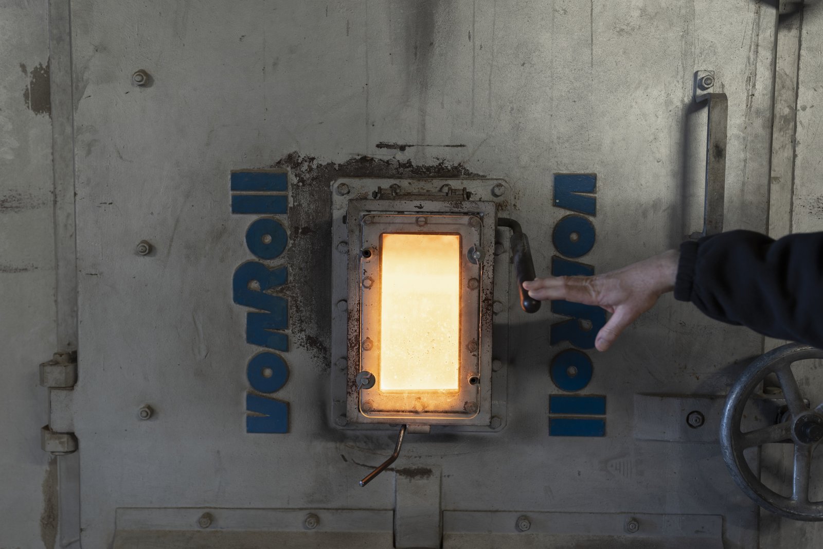 Die Kehrichtverbrennungsanlagen stossen so viel CO₂ aus wie noch nie, trotzdem stehen sie rechnerisch gut da. (Bild: Keystone)