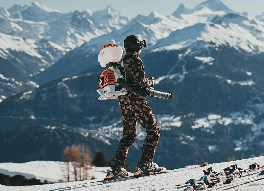 Kein Kernauftrag: Ein Soldat in Crans-Montana. (Bild: Instagram Armee.ch)