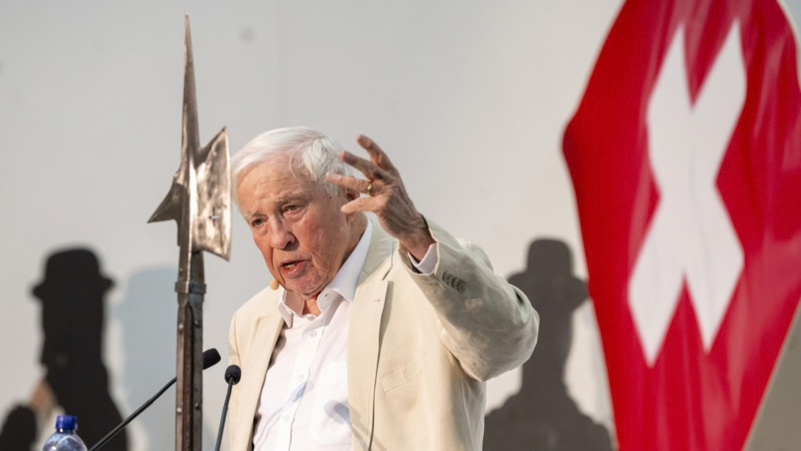 Christoph Blocher hat eine seiner schwersten Niederlagen eingefahren. Bild: Keystone