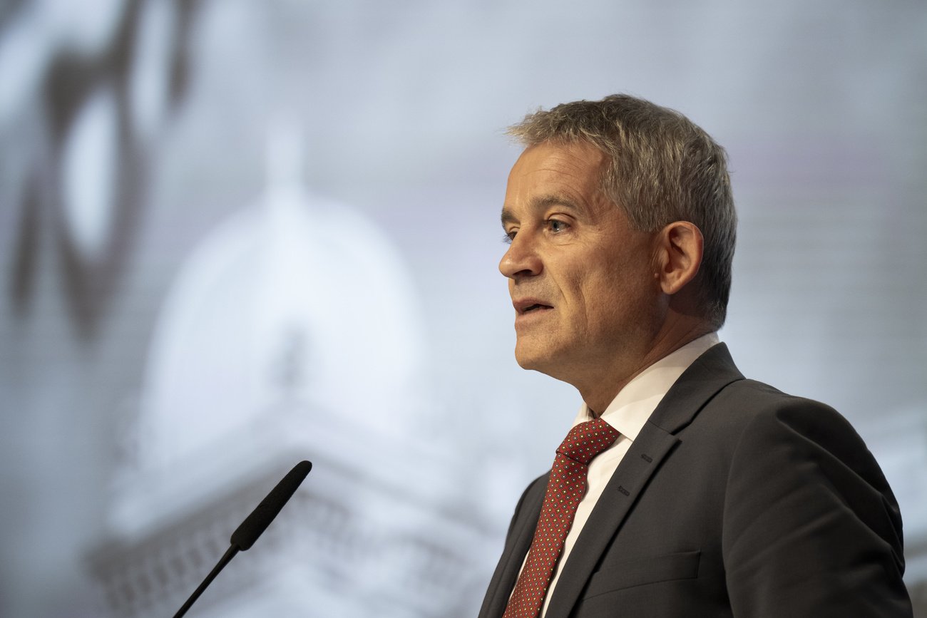 Lieber mit wehenden Fahnen untergehen: Beat Jans war diese Woche das öffentliche Scheitern wichtiger als das Kompromisse schmieden. Bild: Keystone