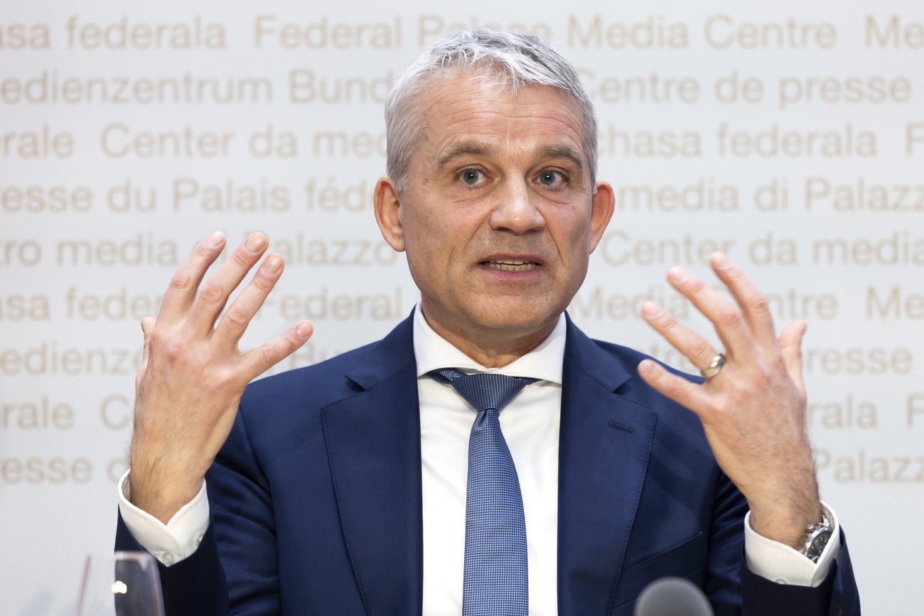 Bei der SP in Verdacht, «rechte» Politik zu machen: Bundesrat Beat Jans. Bild: Keystone
