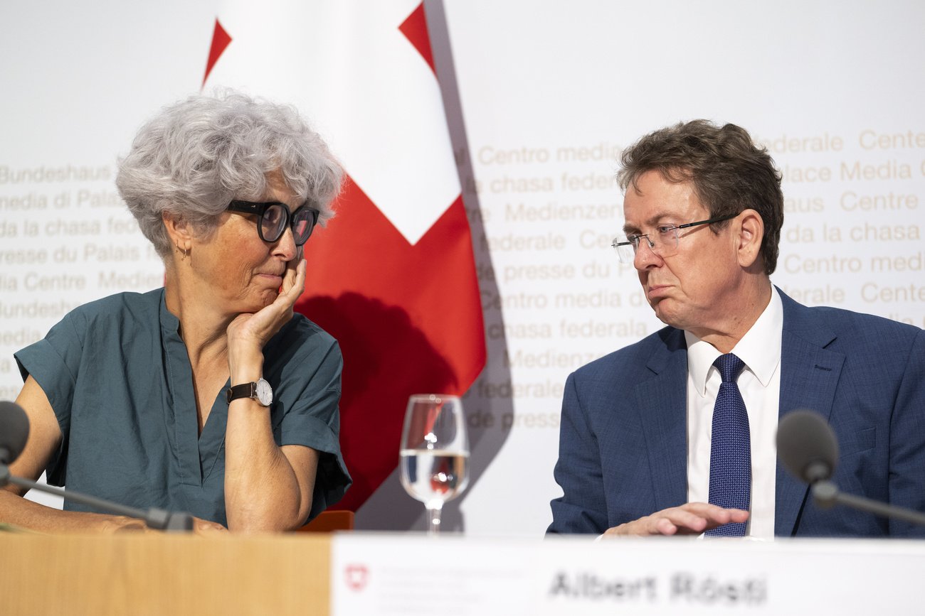 Aus dem Bundesamt für Umwelt (Bafu) kommt die neuste Klimabürokratie: Bafu-Direktorin Katrin Schneeberger und ihr Chef, Bundesrat Albert Rösti. Bild: Keystone
