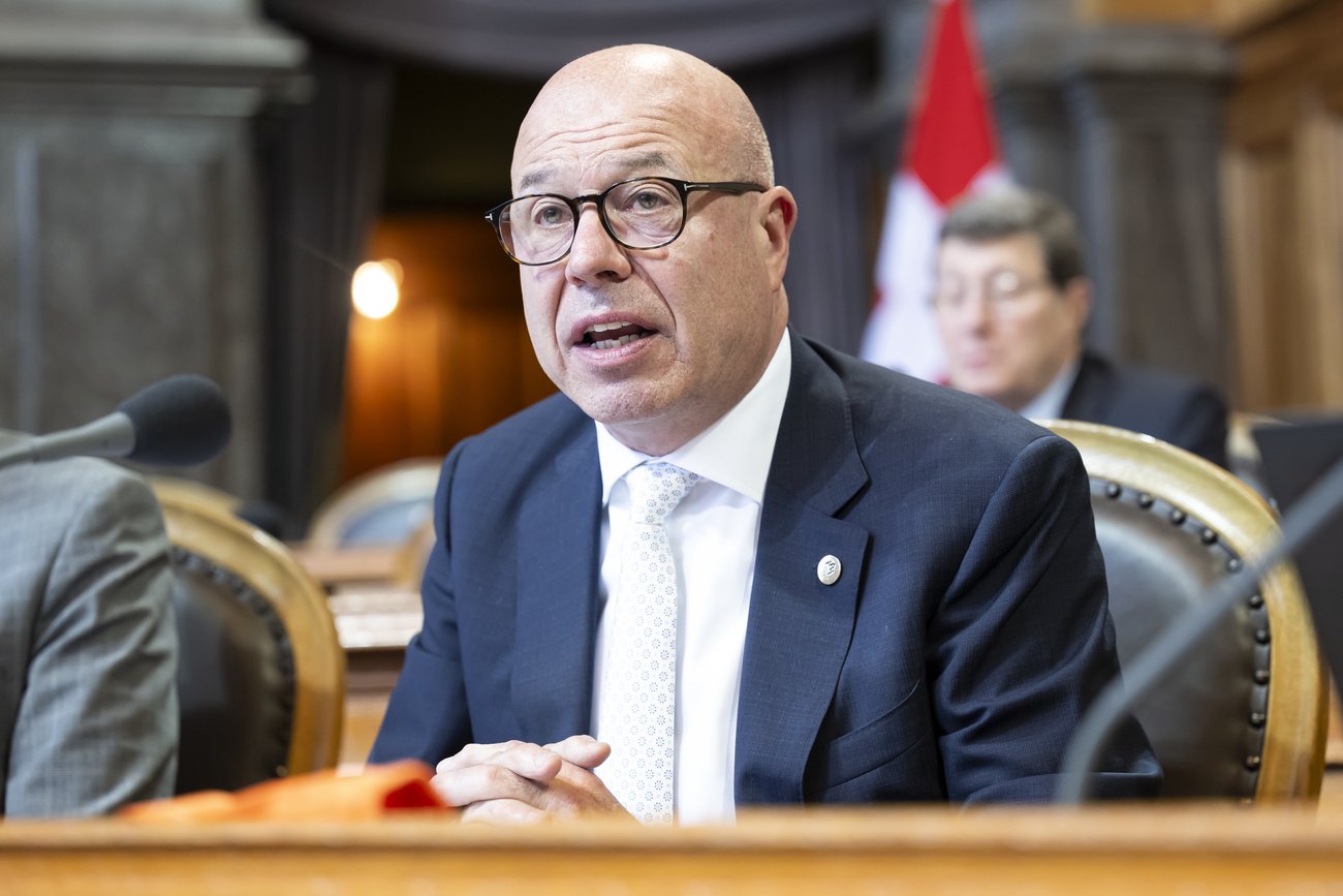 Will zurück zur strengeren Praxis bei der Verwendung des Schweizer Kreuzes: Ständerat Fabio Regazzi (TI, Mitte). Bild: Keystone