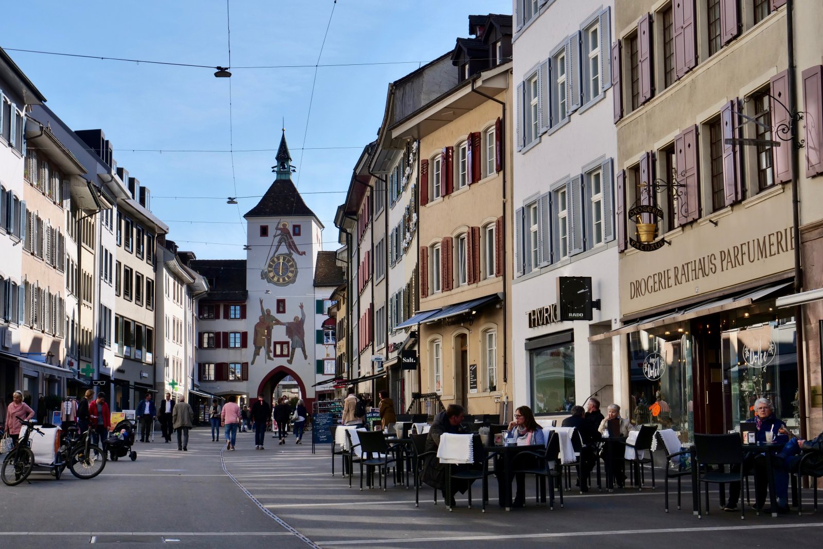 Maskenpflicht beim Rennen durch das Stedtli Liestal. Bild: Shutterstock