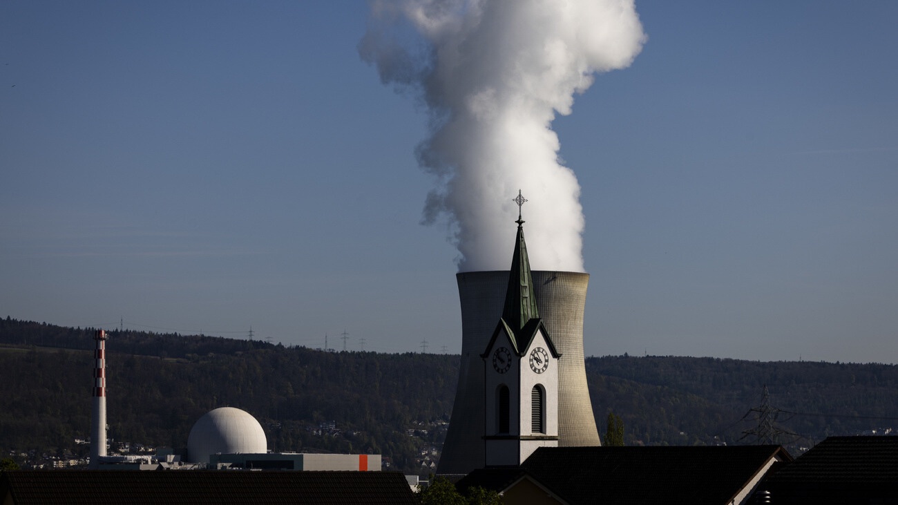 Mit Laufzeitenverlängerungen bei den Kernkraftwerken Gösgen und Leibstadt könnte im Winter 2050 38 Prozent der Stromlücke gedeckt werden. Bild: Keystone