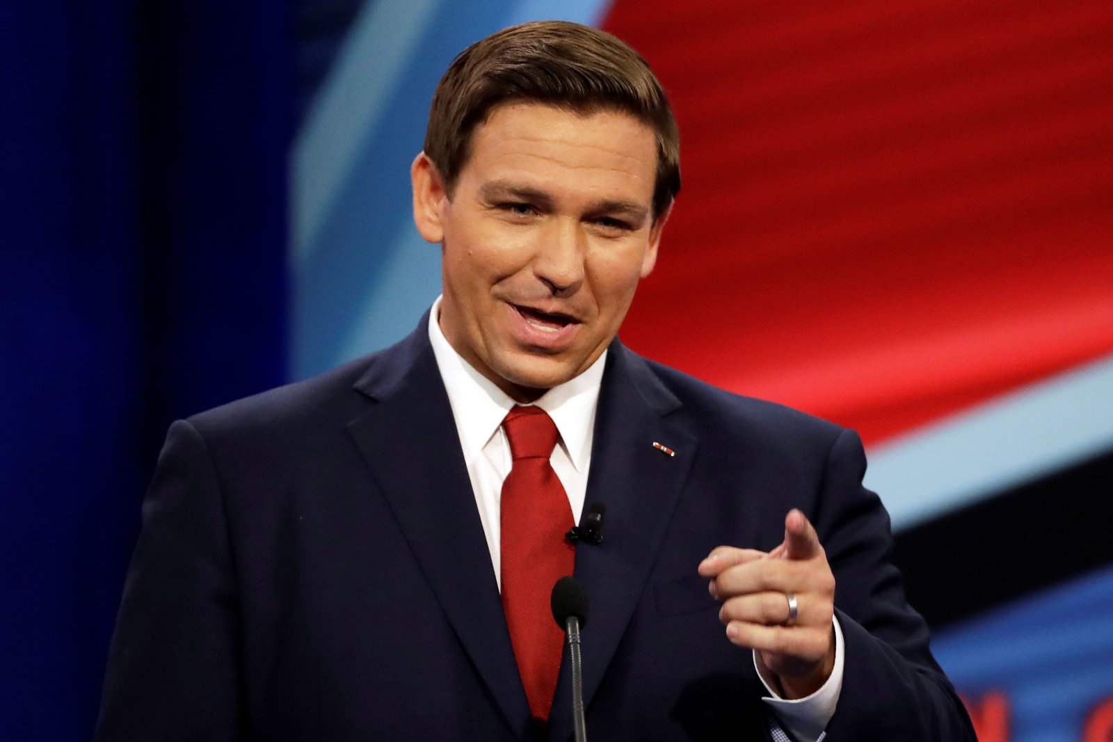 Ron DeSantis, Gouverneur von Florida, Superstar der Republikaner.