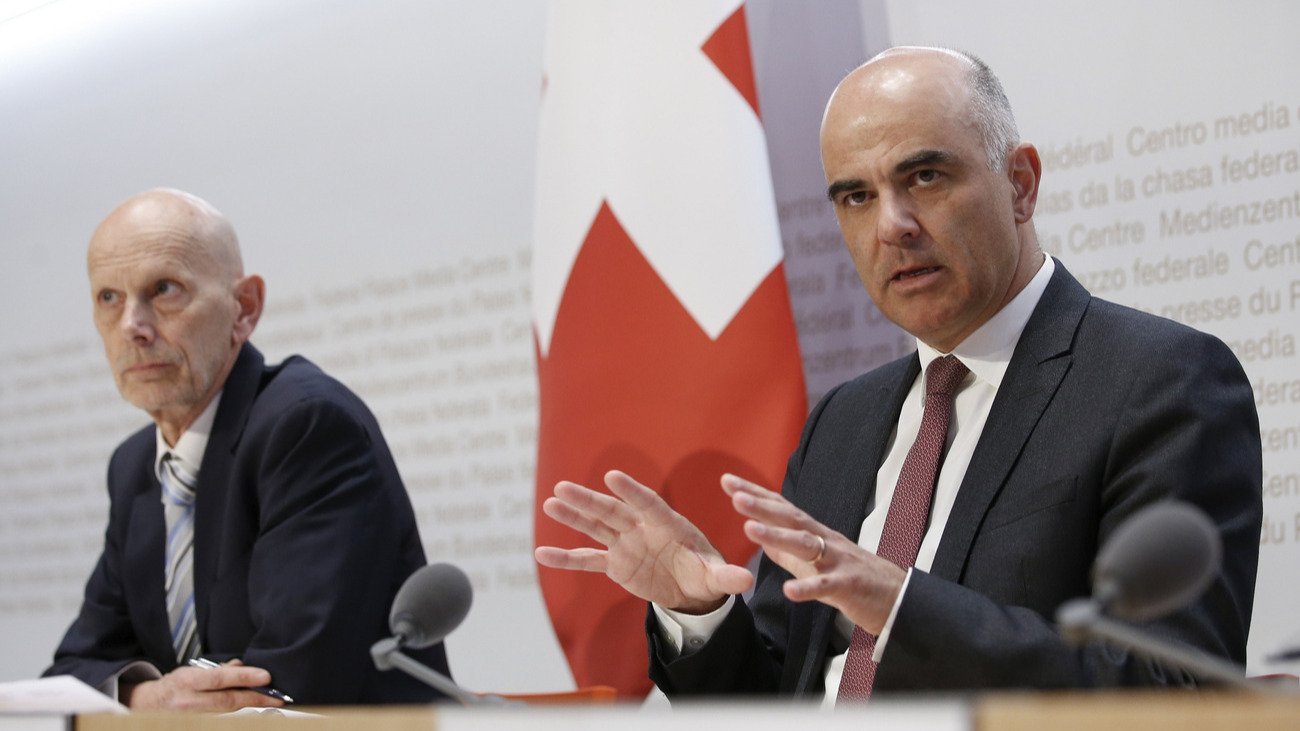 Der damalige BAG-Direktor Daniel Koch und Bundesrat Alain Berset informieren im März 2020 über Covid. Bild: Keystone