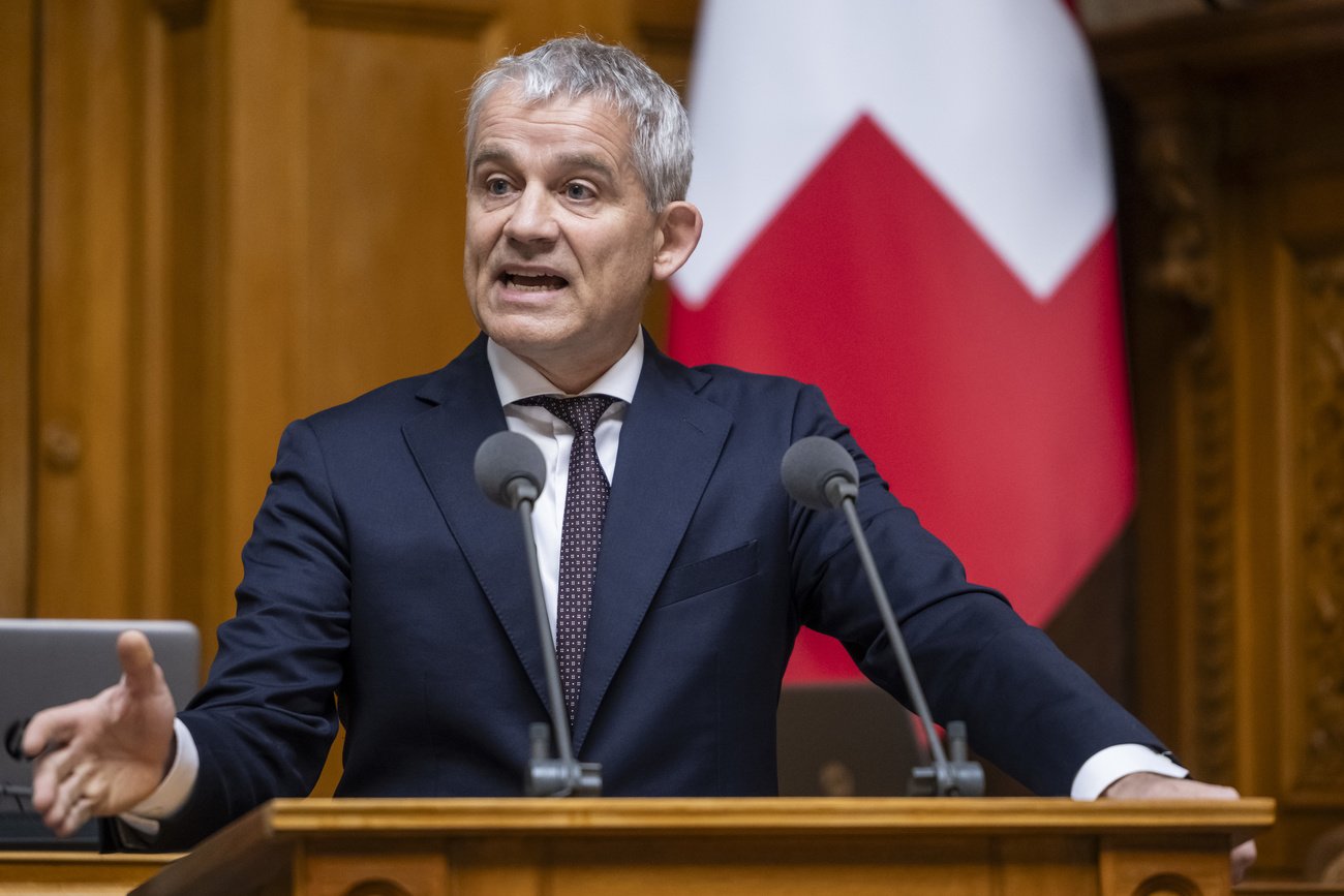 Sein Bundesamt für Justiz will das Ständemehr verhindern: Bundesrat Beat Jans. Bild: Keystone