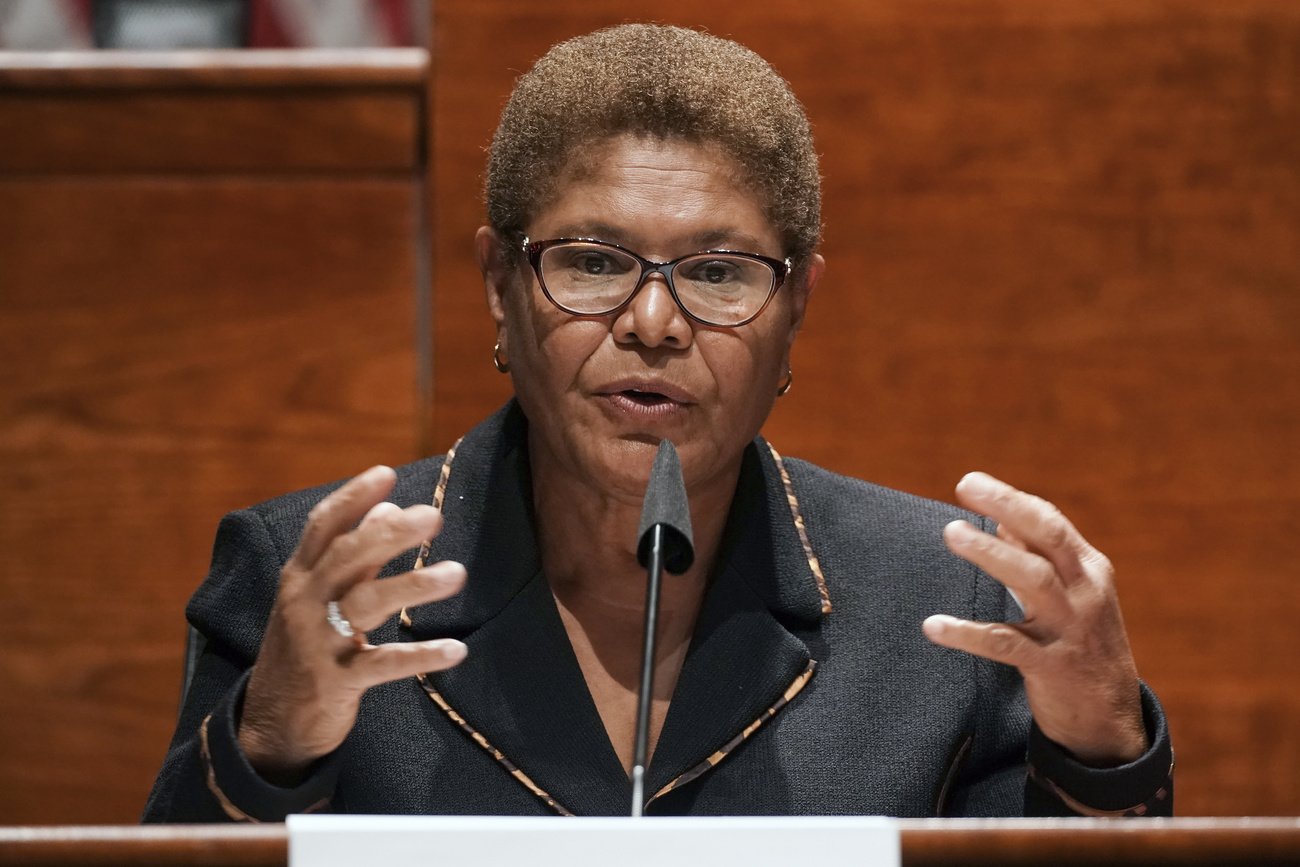 Karen Bass, Bürgermeisterin von Los Angeles. Regime der Inkompetenz.
Bild: Keystone