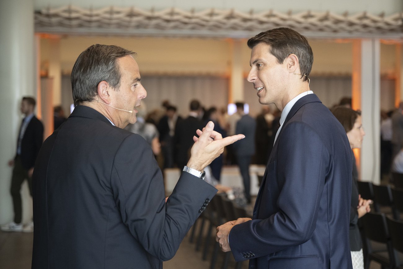 Sie fehlten im Abstimmungskampf weitgehend: Mitte-Präsident Gerhard Pfister und FDP-Präsident Thierry Burkart (rechts). (Bild: Keystone)