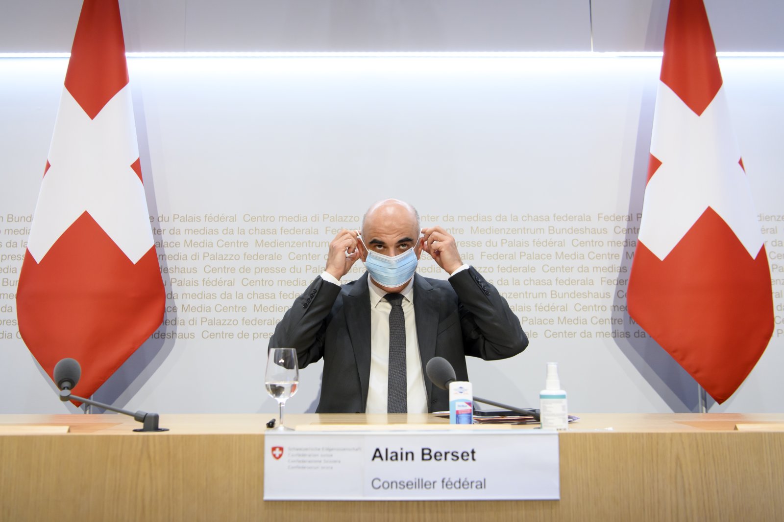 Kollateralschaden für die Demokratie: Der Bundesrat - im Bild Gesundheitsvorsteher Alain Berset - will das Corona-Regime perpetuieren.  (Bild: Keystone SDA)
