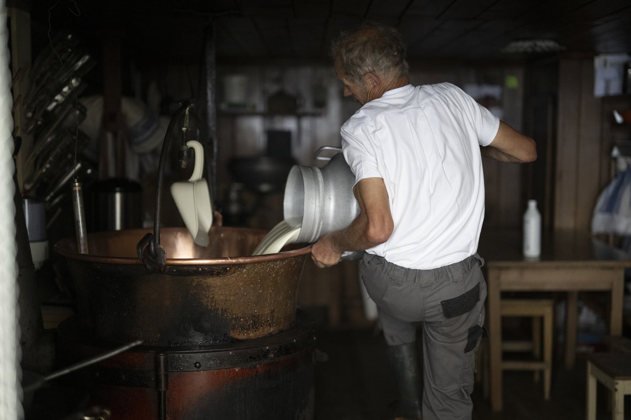 Fertig mit heimeliger Alpkäserei: Hier gelten EU-Regeln. Bild. Keystone