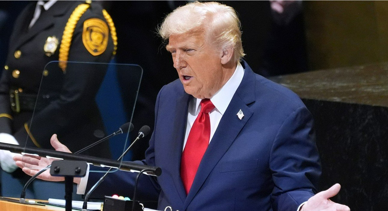 «Wenn ihr euch nicht von diesem grünen Schwindel entfernt, wird euer Land scheitern»: US-Präsident Donald Trump vor der Uno-Vollversammlung im September 2025. Bild: Keystone