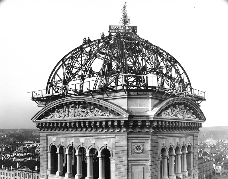 Als strammer Liberaler der modernen Eidgenossenschaft zog Goetschel ins neue Parlamentsgebäude : 1900 entstand die Kuppel des Bundeshauses.