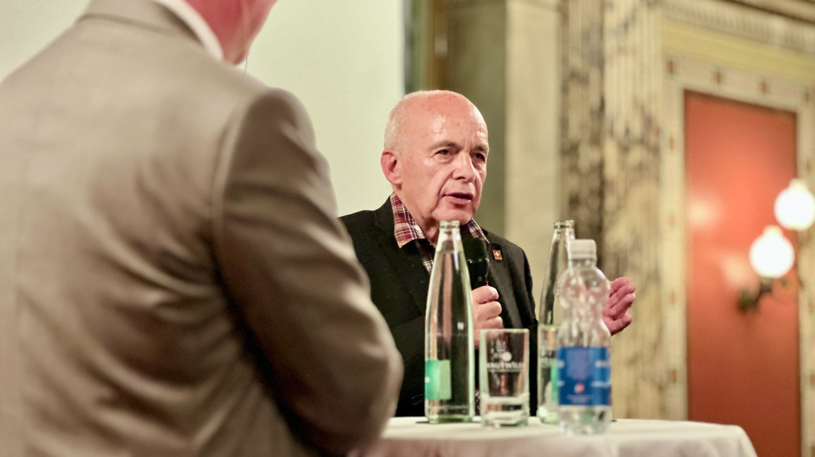 Ueli Maurer