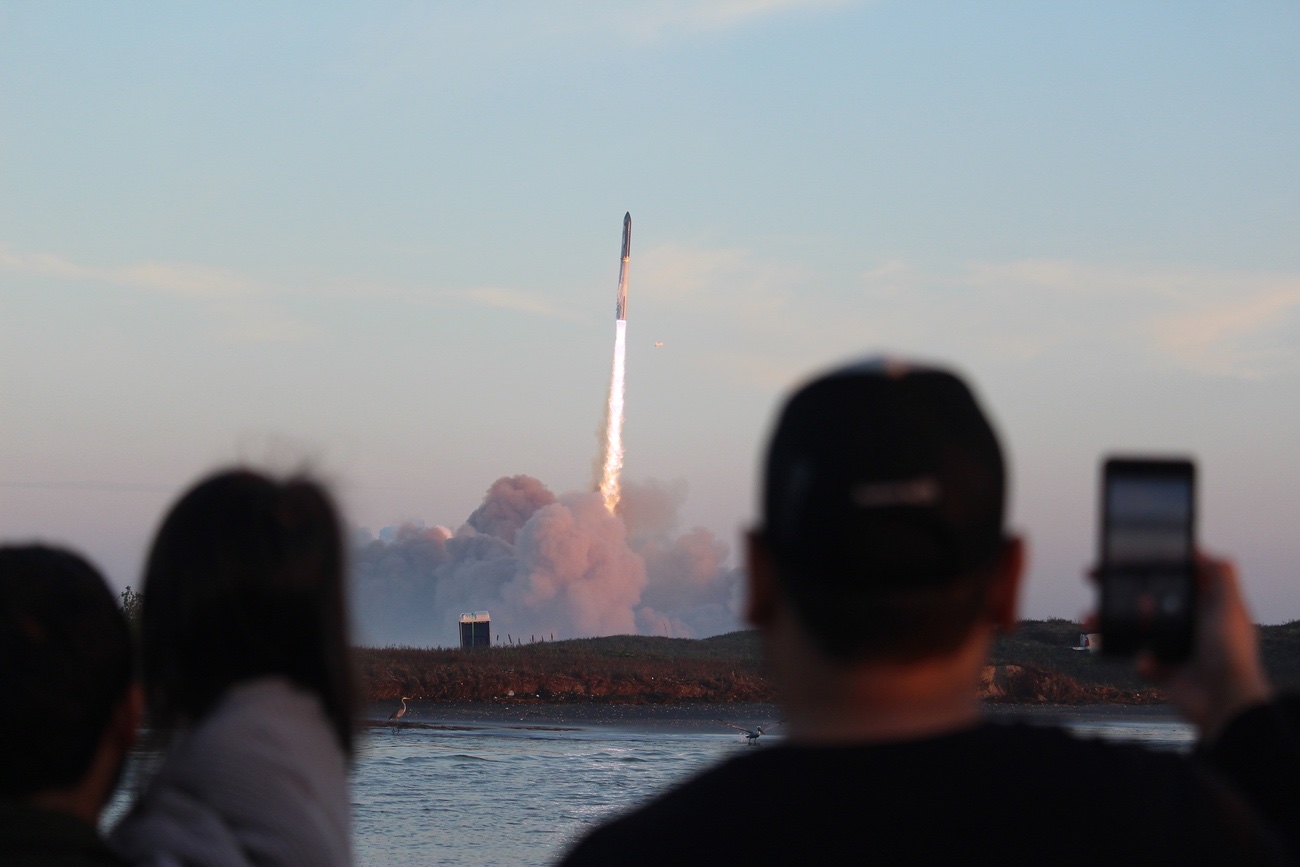 Start einer Rakete von Elon Musk. Bild: Keystone