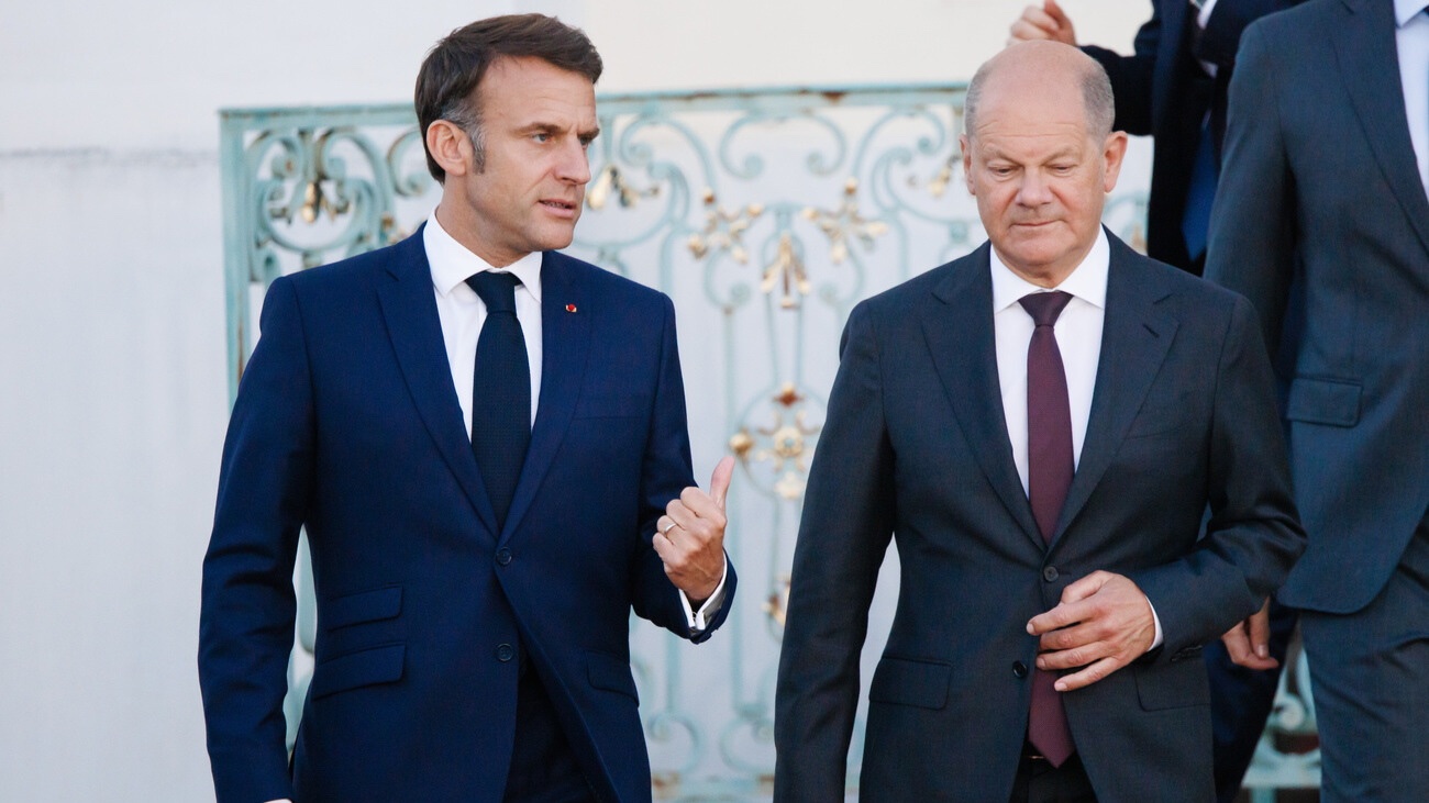 Emmanuel Macron und Olaf Scholz auf Schloss Meseberg (Brandenburg). Bild: Keystone